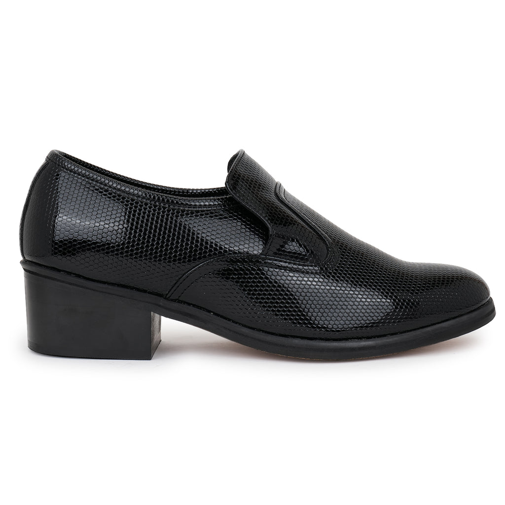 LUSTROUS CUBAN HEEL MOCCASIONS - BLACK