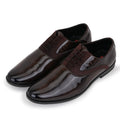 CLASSIC PATENT VELVET DERBY - BROWN