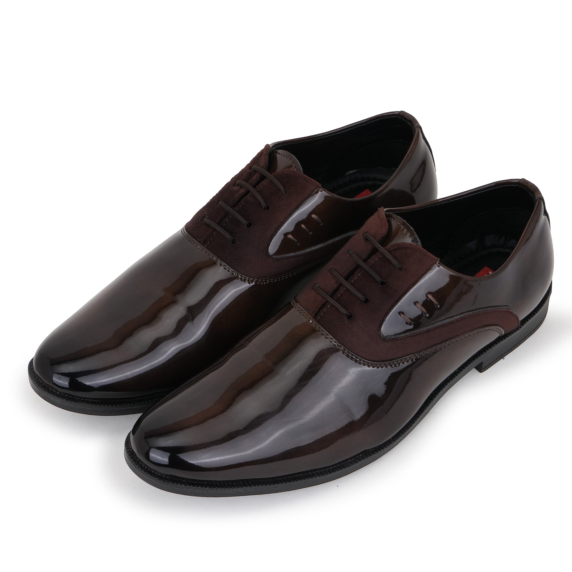 CLASSIC PATENT VELVET DERBY - BROWN