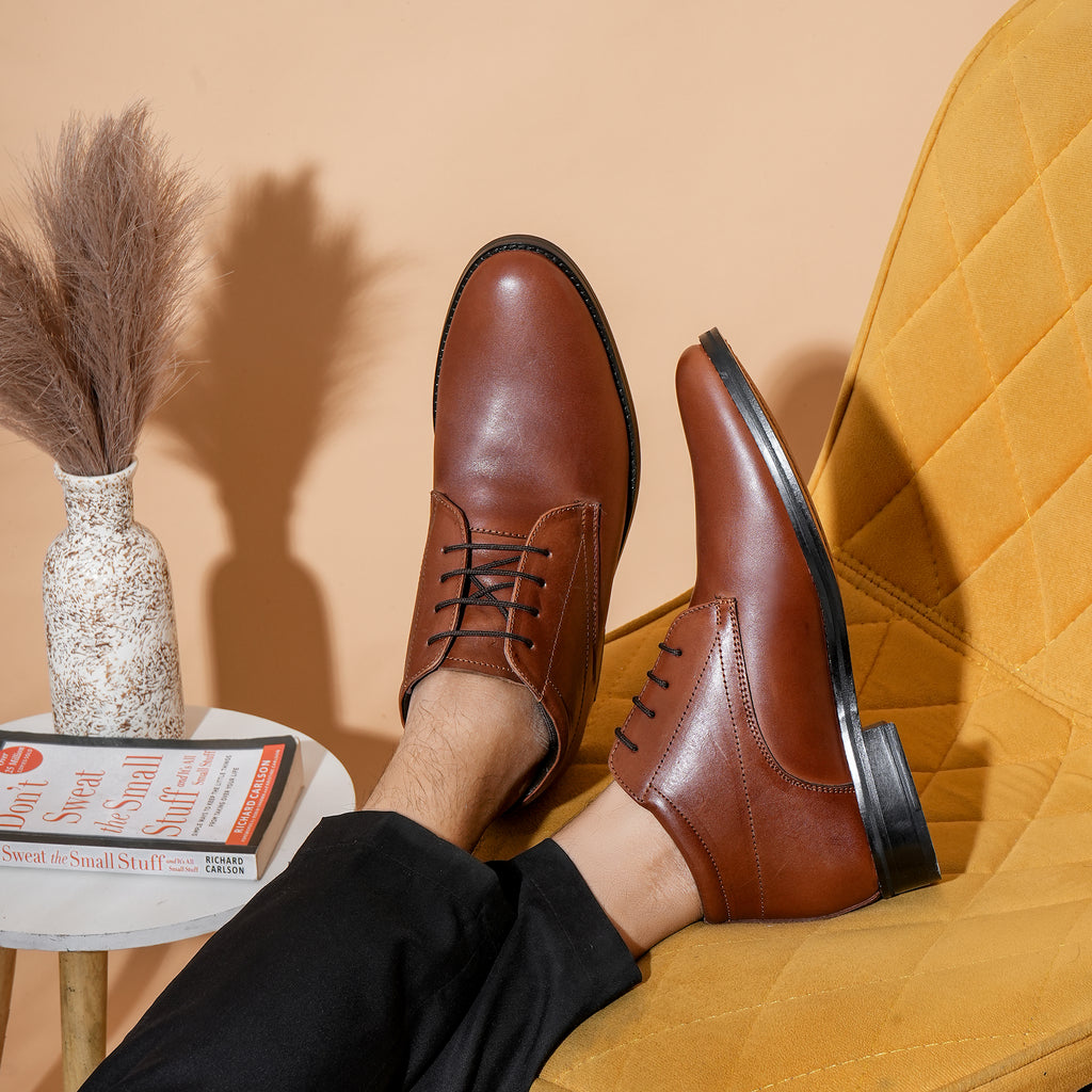 URBAN ELEGANCE HIGH NECK DERBY - TAN