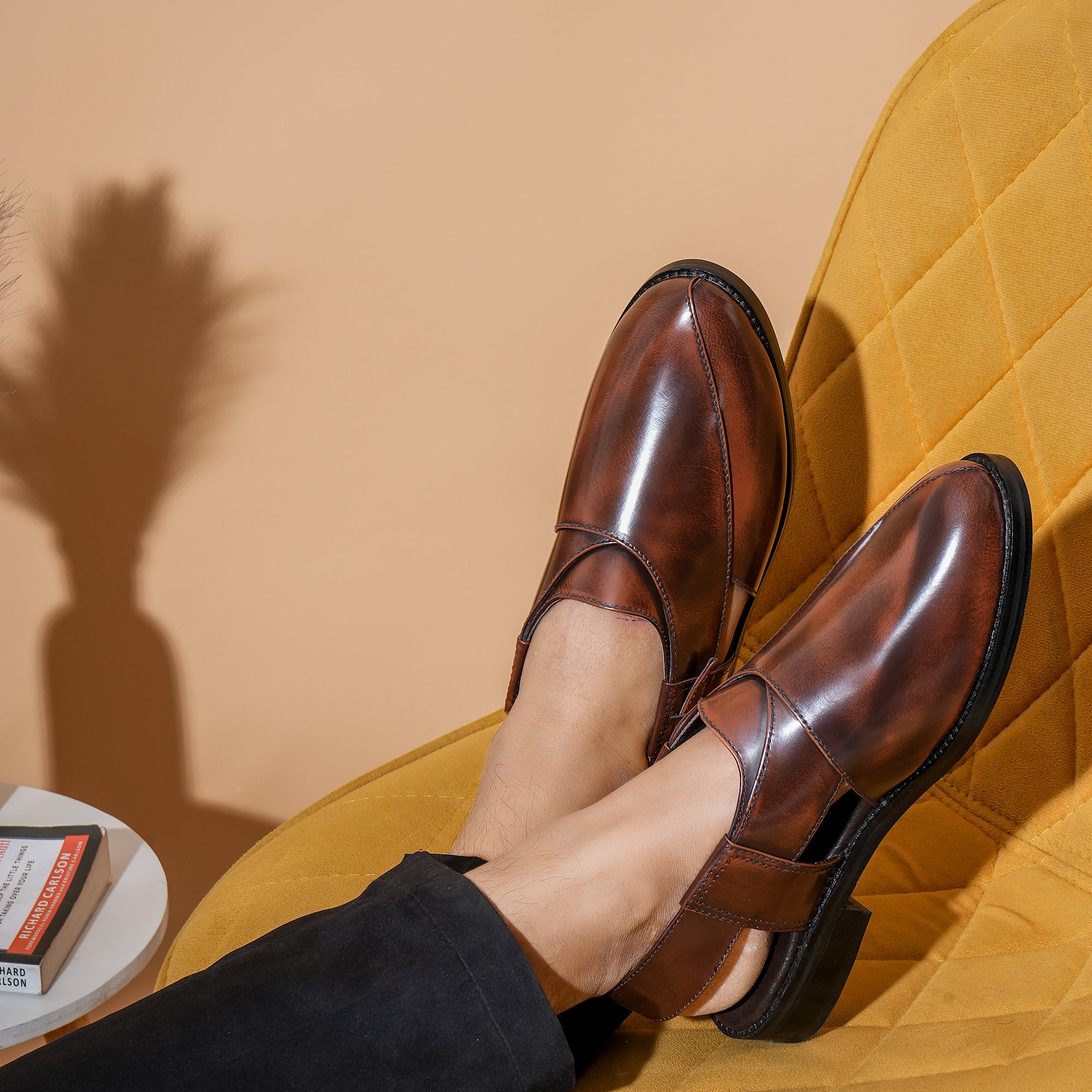 LEATHER SOLE PESHAWARI BELT SANDALS - TAN BRUSH-OFF