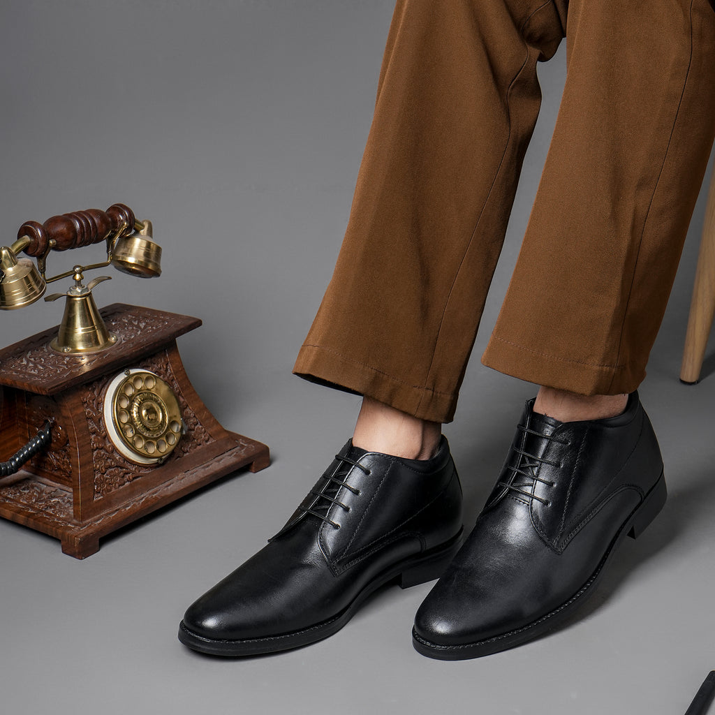 URBAN ELEGANCE HIGH NECK DERBY - BLACK