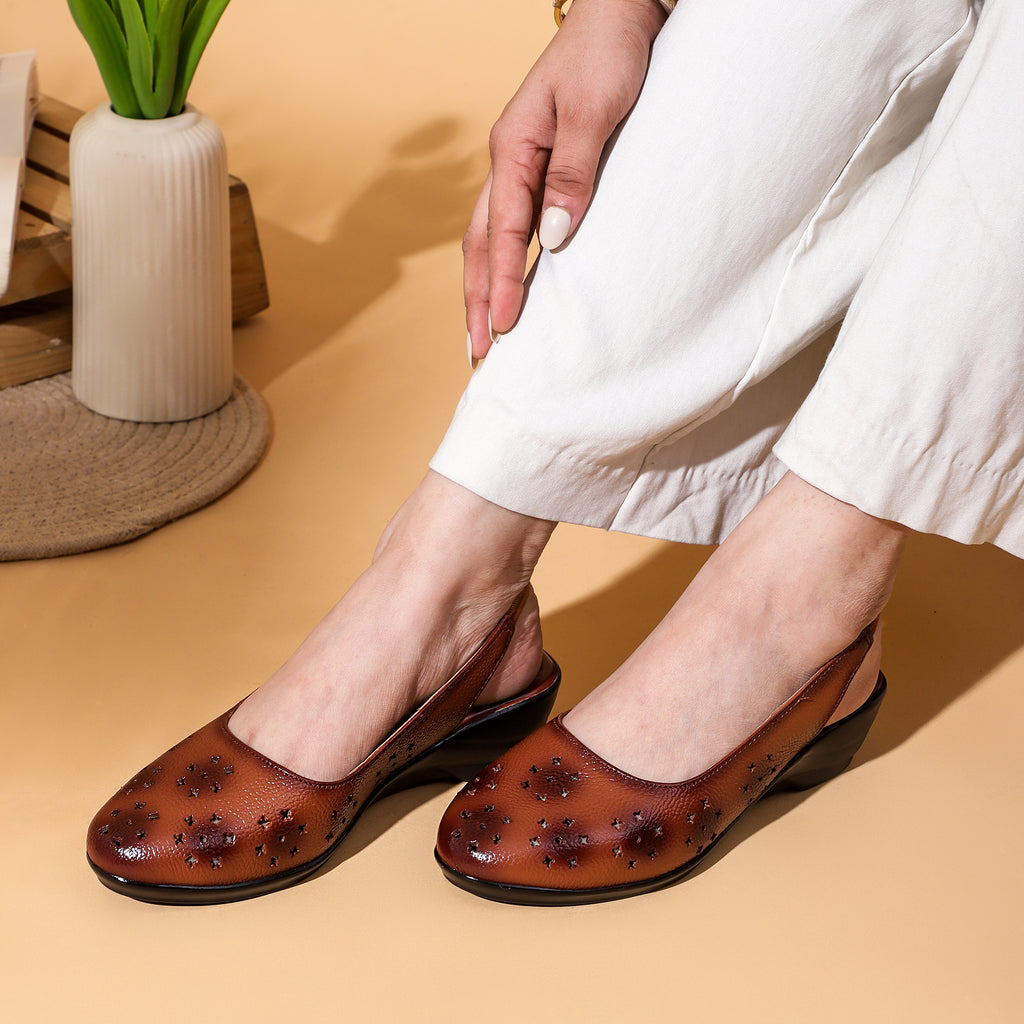 ELEGANT NOIR LEATHER SANDALS - TAN